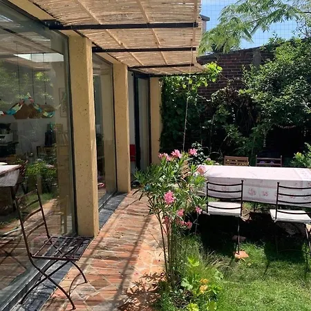 Holiday home Bright House 10M From Paris