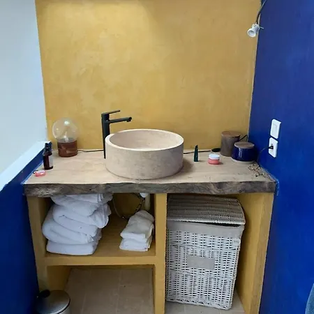 Vakantiehuis Bright House 10m From Paris *
