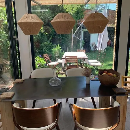 Bright House 10M From Paris Holiday home Sevres